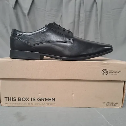 BOXED PAIR OF CLARKS SIDTON LACE UP SHOES IN BLACK UK SIZE 9