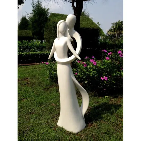 WRAPPED ZARMAYR INFINITE LOVE STATUE (1 BOX)