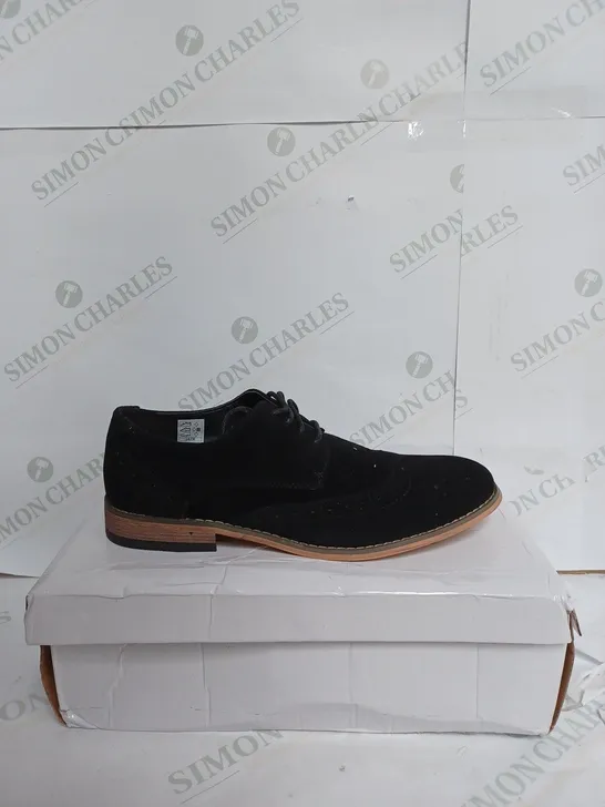 CLASSIC MENS JACK BROGUE N BLACK - SIZE 8