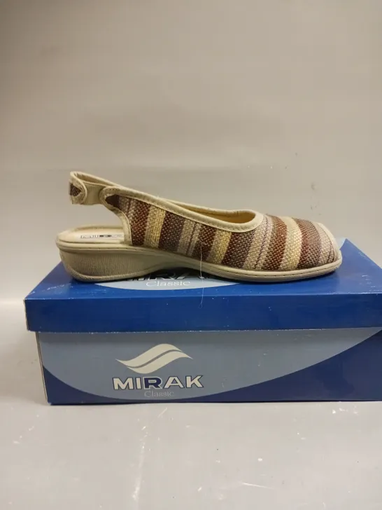 BOXED PAIR OF MIRAK CLASSIC CARLA OPEN TOE SHOES IN BROWN - SIZE 5