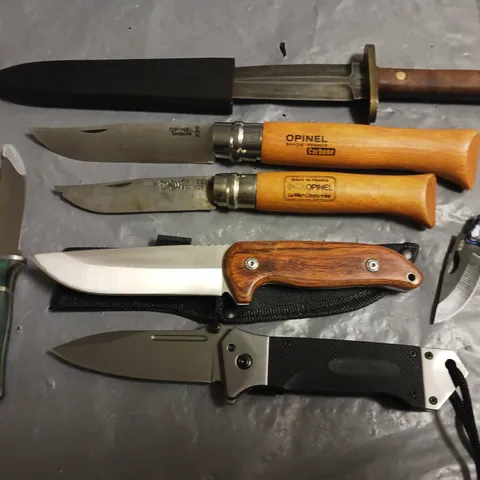 LOT OF 7 ASSORTED KNIVES TO INCLUDE OPINEL FOLDING 