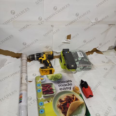 LOT OF ASSORTED ITEMS TO INCLUDE WALLPAPER, DRILLS AND METAL STEPS