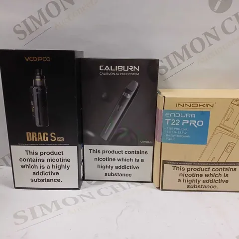 LOT OF APPROXIMATELY 30 ASSORTED E-CIGARETTES AND LIQUIDS TO INCLUDE VOOPOO DRAG S PRO, CALIBURN A2 POD SYSTEM, INNOKIN ENDURA T22 PRO, ETC