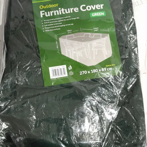 OUTDOOR FURNITURE COVER IN GREEN 