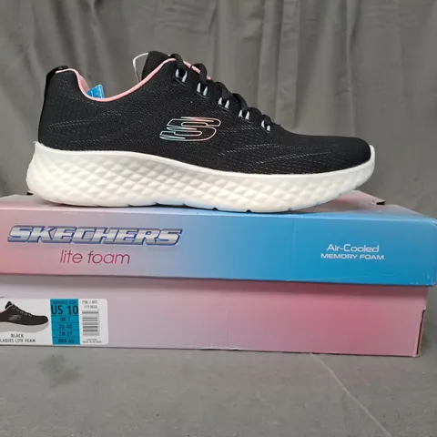 BOXED PAIR OF SKECHERS LITE-FOAM TRAINERS IN BLACK UK SIZE 7