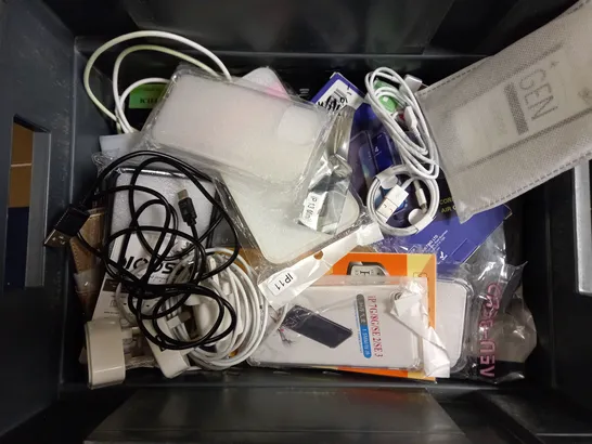 BOX OF APPROX 10 ITEMS TO INCLUDE PHONE CASES, PROTECTIVE SCREEN COVERS AND CABLES