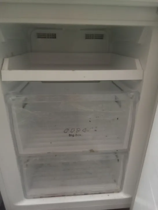 HISENSE RB390N4WW1 FREESTANDING FRIDGE FREEZER IN WHITE WITH ICE DISPENSER 