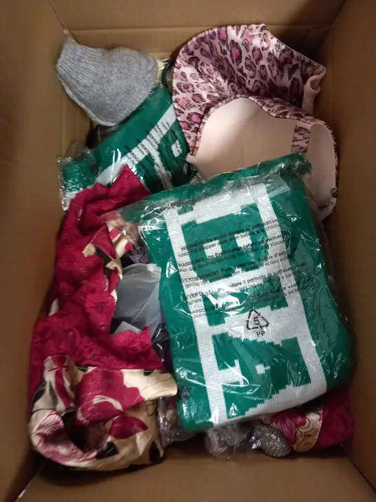 MEDIUM BOX OF ASSORTED ACCESSORIES TO INCLUDE H&M AND LOUNGE UNDERWEAR