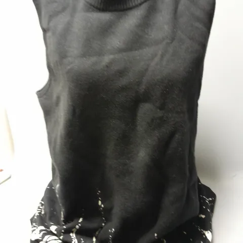 WYNNE COLLECTION SLEEVELESS LONGLINE SWEATSHIRT IN BLACK/WHITE SIZE 2XL