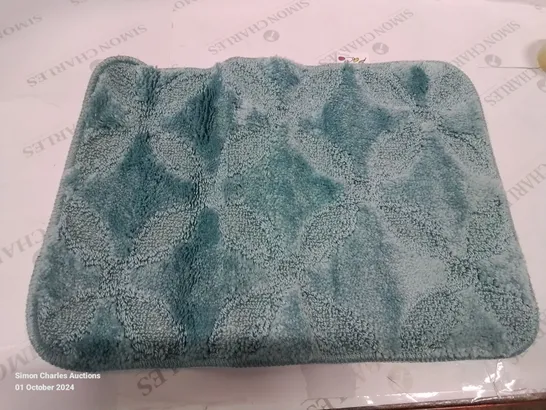 BRAND NEW PACO HOME 40X55CM TURQUOISE BATH MAT