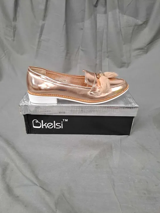 BOX OF APPROXIMATELY 10 PAIRS OF KELSI LOAFER SHOES IN ASSORTED COLOURS - VARIOUS SIZES 