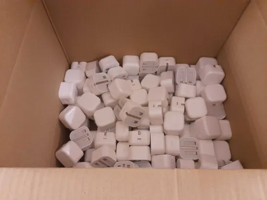 BOX OF APPROX 145 APPLE FOLDING PLUGS USB C 20W