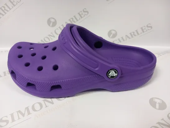 CROCS CLASSIC SIZE M5/W6