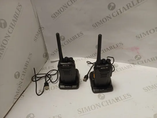 BOXED RETC 15 - 2 WALKIE-TALKIES PLUS 2 DOCKING STATION SMODEL RT27 