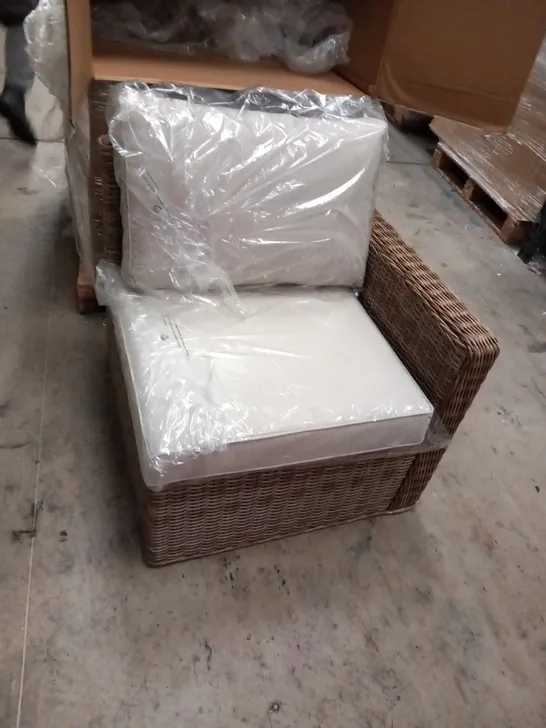 PALLET OF 2 BOXES INCLUDING STRAIGHT ARM LEFT CORNER SOFA CHAIR NATURAL AND 2X BLACK/GREY DINING CHAIRS