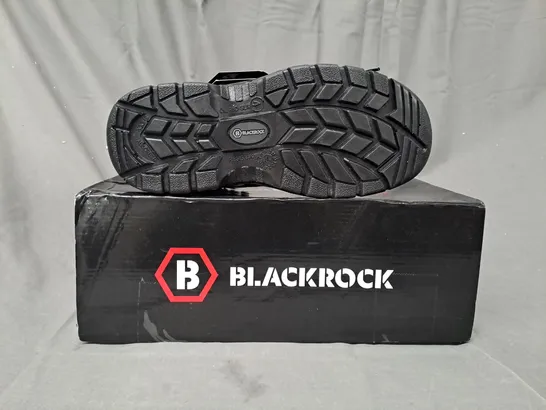 BOXED PAIR OF BLACKROCK CHUKKA BOOTS IN BLACK UK SIZE 4