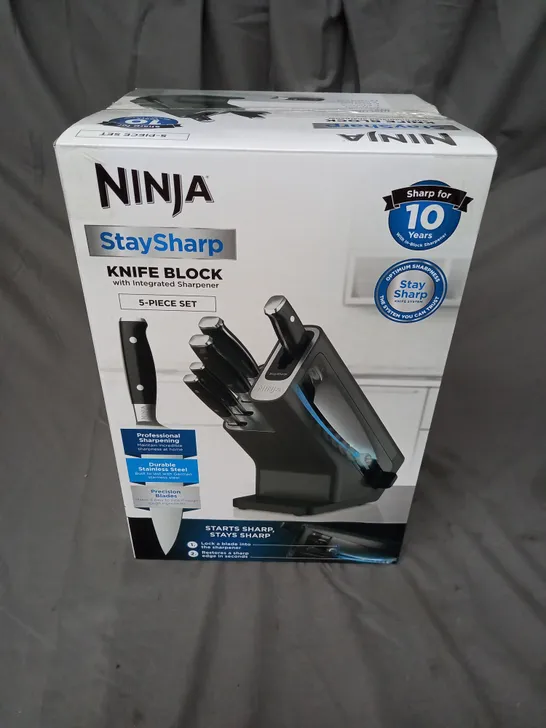 BOXED NINJA STAY SHARP 5PCE SET KNIFE BLOCK