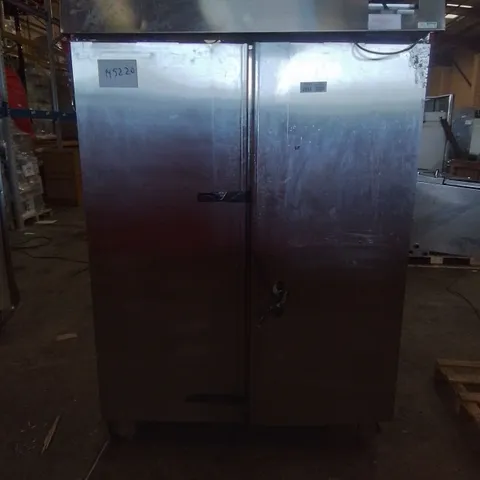 COMMERCIAL STAINLESS DOUBLE DOOR REFRIGERATED FOOD STORAGE UNIT 