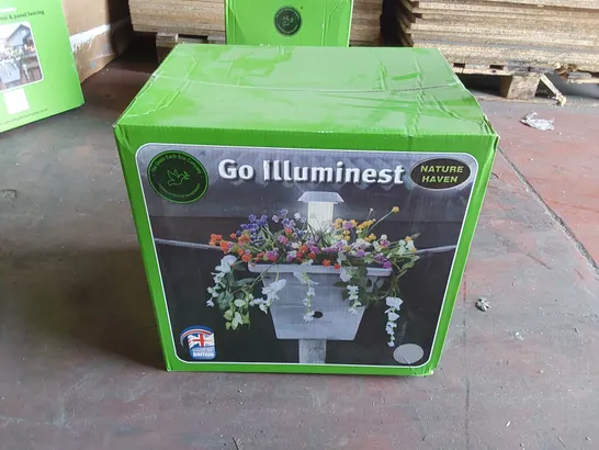 BOXED ILLUMINEST 3-IN-1 BIRD BOX, PLANTER, AND SOLAR GARDEN LIGHT