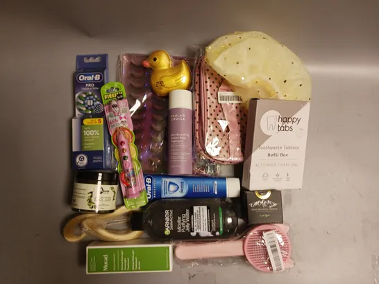 BOX OF APPROX 30 COSMETICS ITEMS TO INCLUDE - PAULA'S CHOICE SKIN SMOOTHING BODY TREATMENT - GARNIER MICELLAR PURIFYING JELLY WATER - ARGAN NATURAL BLACK SOAP ETC