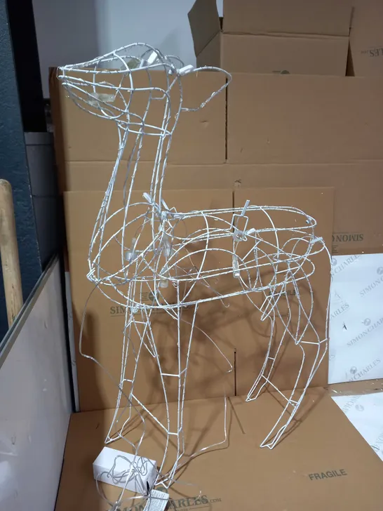 OUTDOOR WIRE LIGHT UP DEER 