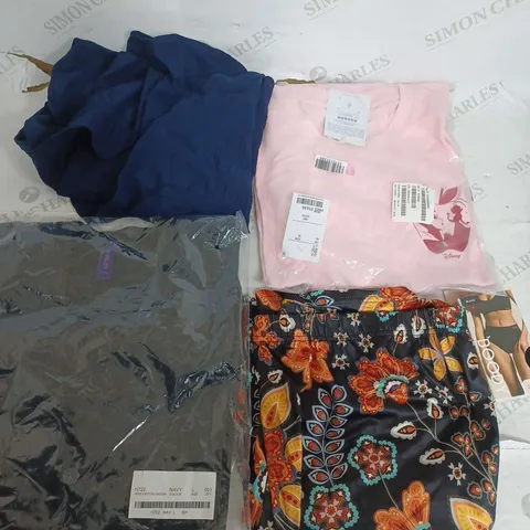 BOX OF APPROXIMATELY 22 ASSORTED CLOTHING ITEMS TO INCLUDE - T-SHIRT , DRESS , BOODY FULL BREIF ETC