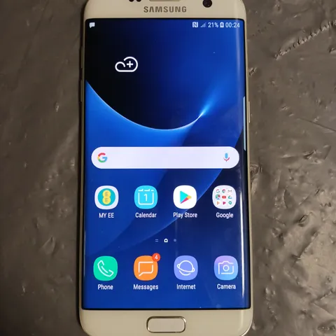 SAMSUNG S7 EDGE SMARTPHONE IN WHITE 32GB