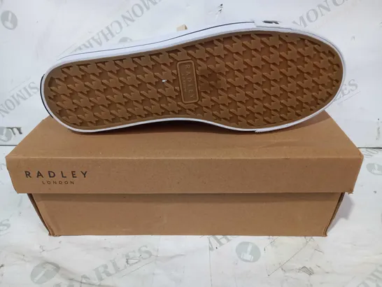 BOXED PAIR OF RADLEY LONDON CANVAS SHOES IN CHALK COLOUR UK SIZE 8