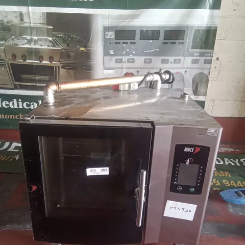 COMMERCIAL SINGLE UNDERCOUNTER OVEN 