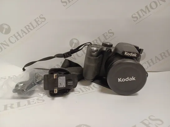 KODAK PIXPRO AZ422 DIGITAL CAMERA