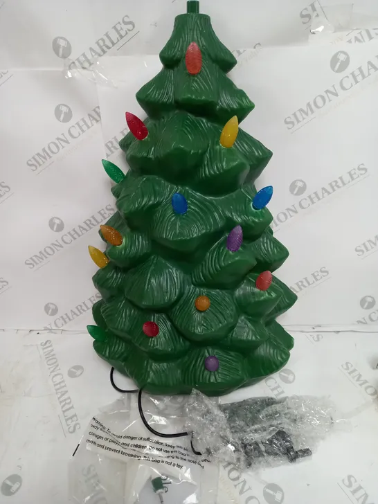 MR CHRISTMAS INDOOR OUTDOOR MOLDED CHRISTMAS TREE