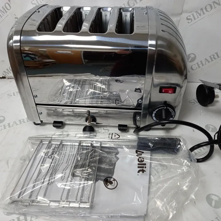 CLASSIC TOASTER WITH TWO SANDWICH CAGES 4504670Simon Charles Auctioneers