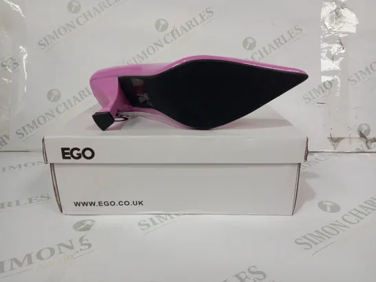 BOXED PAIR OF EGO CLOSED AND POINTED TOE HEELS IN PINK UK SIZE 6