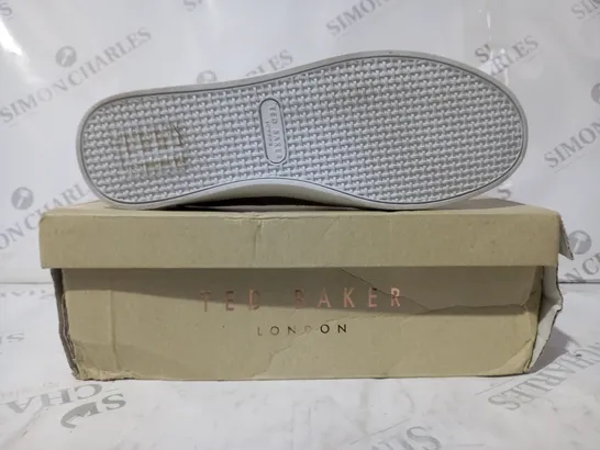 BOXED PAIR OF TED BAKER ELLIZAH SHOES IN METALLIC GOLD UK SIZE 5