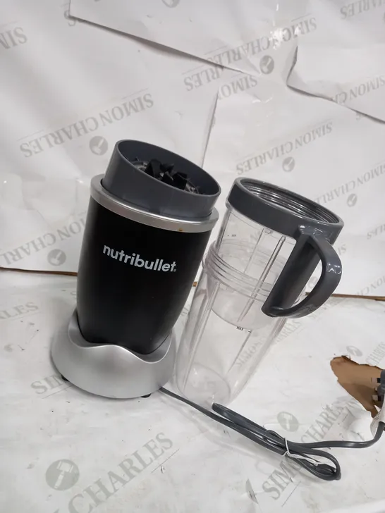 NUTRIBULLET 600 SERIES BLENDER 