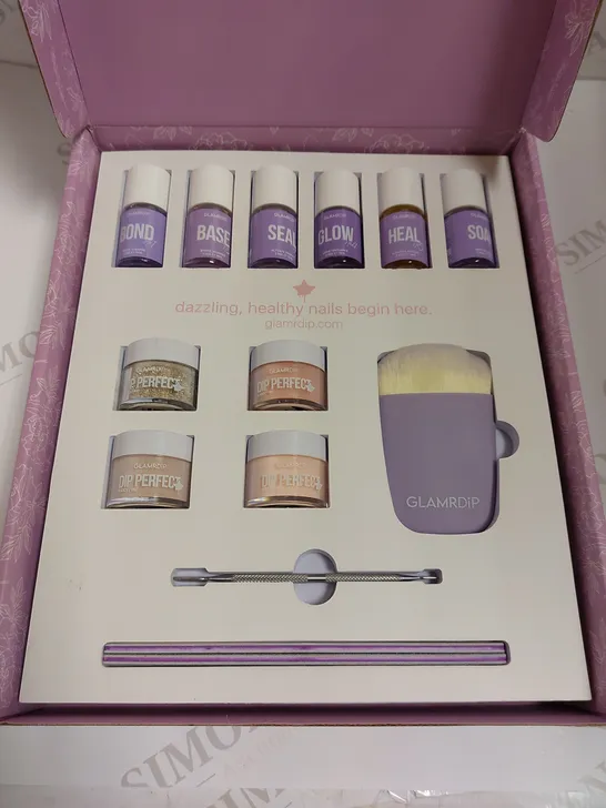 GLAMRDIP COMPLETE MANICURE SET