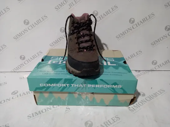 BOXED PAIR OF SKETCHERS CHOCOLATE HIKING BOOTS - SIZE 6