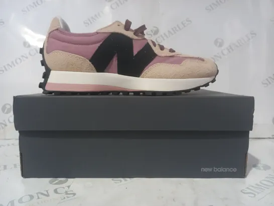 BOXED PAIR OF NEW BALANCE THE INTELLIGENT CHOICE 327 TRAINERS IN PINK/BEIGE UK SIZE 7