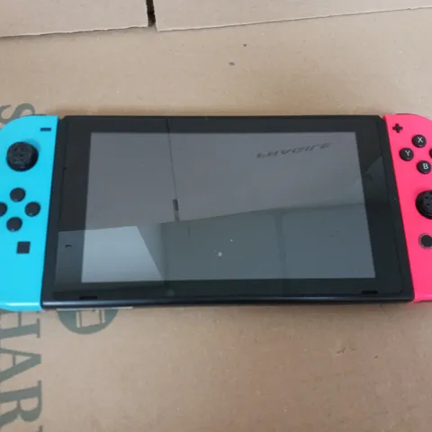 NINTENDO SWITCH NEON CONSOLE