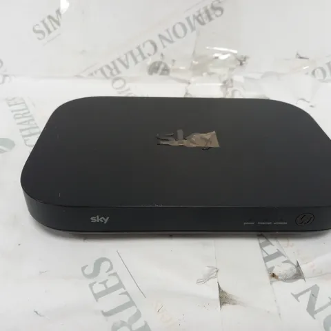 SMALL SKY TV CONNECTOR BOX 