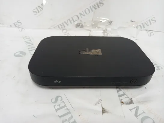 SMALL SKY TV CONNECTOR BOX 