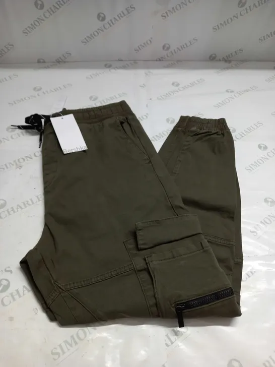 BERSHKA KHAKI CUFFED TROUSERS SIZE L