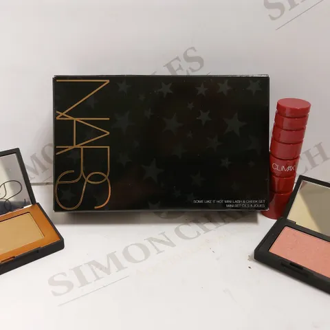 NARS `SOME LIKE IT HOT` MINI LASH AND CHEEK SET