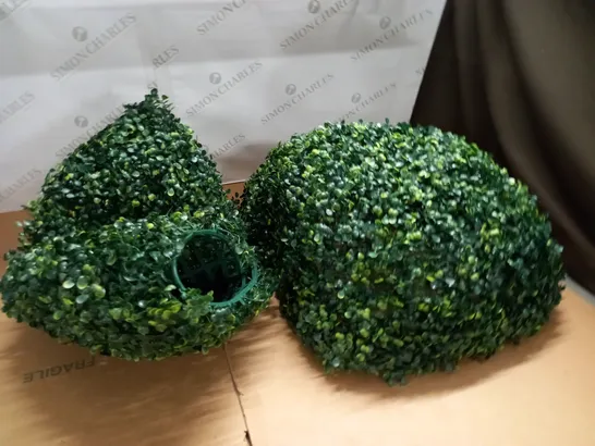 LOT OF 2 ARTIFICIAL FOLIAGE DOMES 