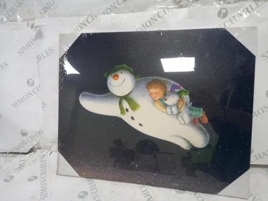 SNOWTIME THE SNOWMAN AND SNOWDOG FIBRE OPTIC WALL ART WITH TIMER - 50cm x 40cm