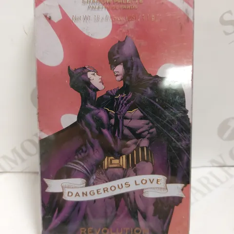 REVOLUTION DANGEROUS LOVE SHADOW PALETTE