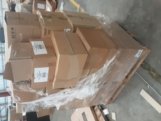 PALLET OF ASSORTED CLARINS ITEMS TO INCLUDE: JOLIE ROUGE LACQUER VINYL,EYEBROW KIT,EXTRA FIRMING FOUNDATION,EVERLASTING FOUNDATION,BLUSH PRODIGE,JOLIE ROUGE DISPLAY COMPONENT,2019 SUMMER COLLECTION 
