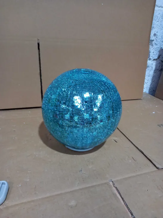 MR CHRISTMAS 8" GLASS CRACKLE SPHERE WITH ROTATING LIGHT 