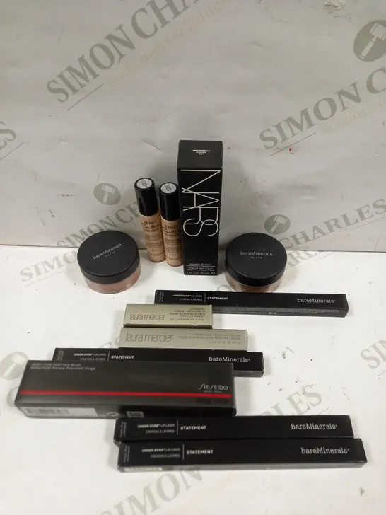 BOX OF APPROXIMATELY 50 ASSORTED MAKE-UP PRODUCTS TO INCLUDE NARS FOUNDATION, BARE MINERALS MATTE FOUNDATION, BARE MINERALS LIP LINER ETC 