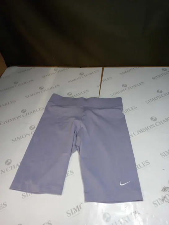 NIKE LOGO TIGHT FIT SHORTS SIZE M